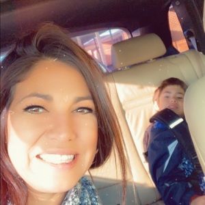 Meet your Posher, Jeanelle